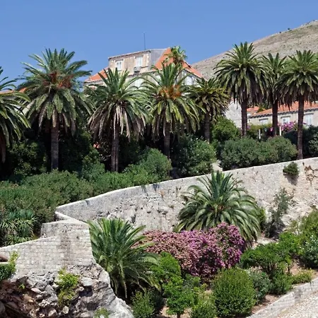 Rooms In Dubrovnik With Air Conditioning, Wifi, Washing Machine 4246-3 Ντουμπρόβνικ